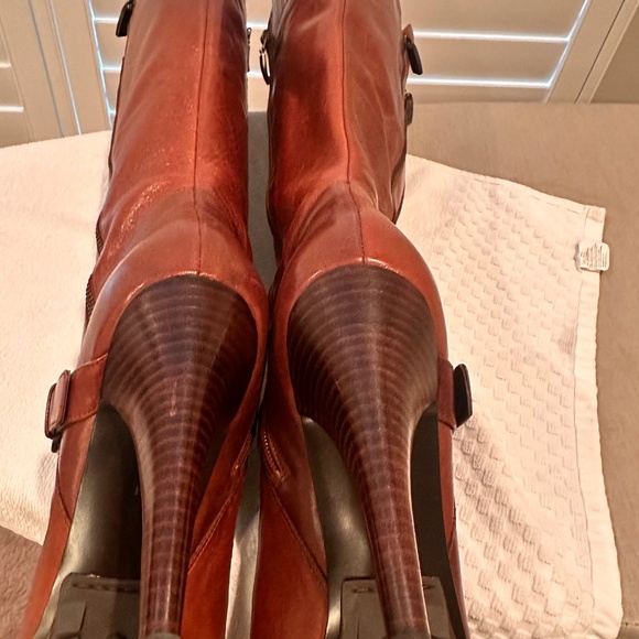 Brown Guess boots - Picture 11 of 16